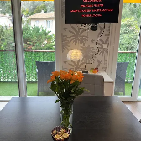 דירה Spacious Riviera